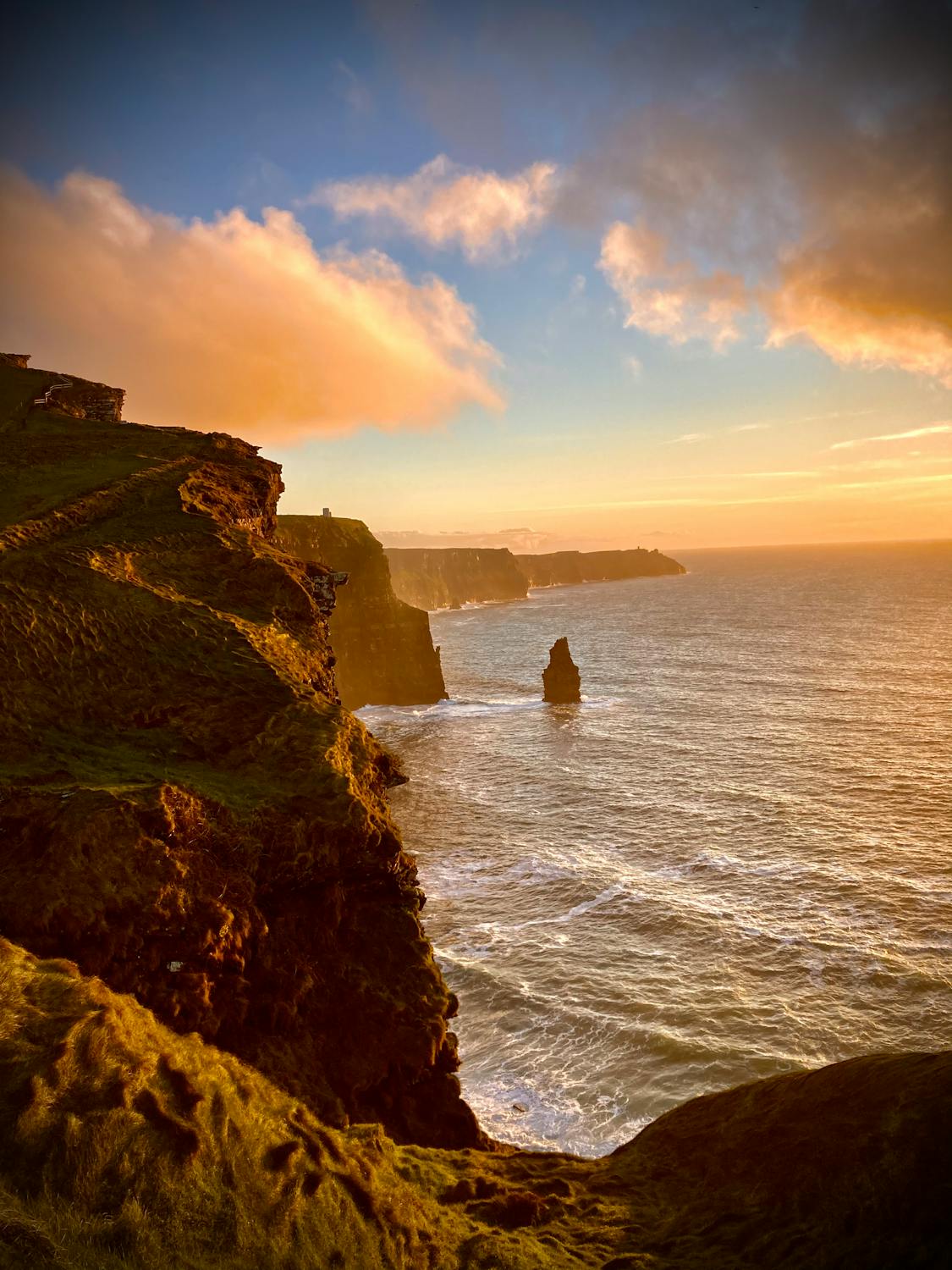 Ireland Travel Guide & Road Trip Itinerary